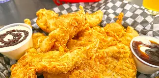 A Culinary Delight at Deja Vu Cafe: A Hidden Gem in Downtown Moose Jaw deja-vu-cafe-chicken-strips-fingers-moose-jaw-restaurant